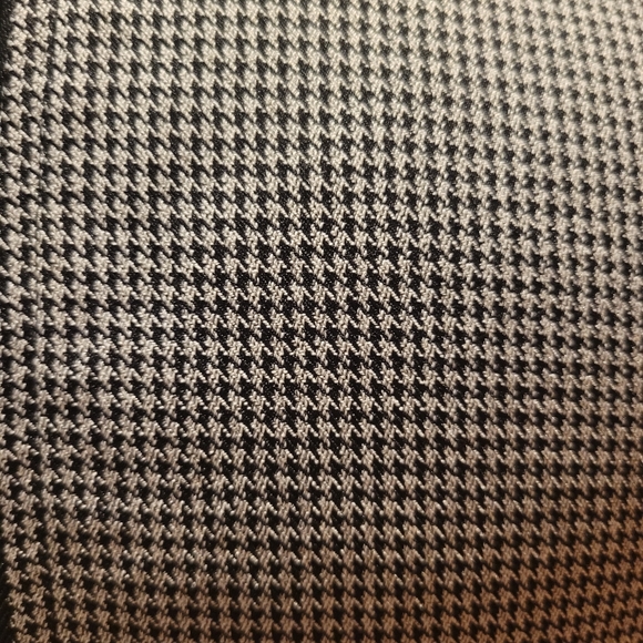 WAYF Mini Houndstooth Crop Top, Gray - Picture 7 of 9